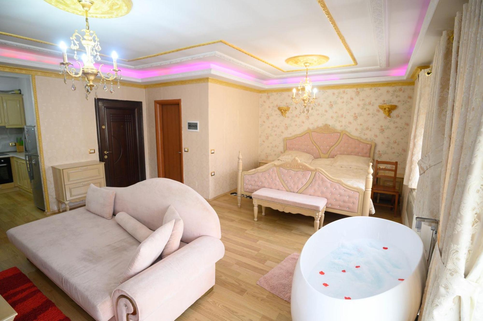 Luxurious Apartment Lake View Pogradec Bagian luar foto