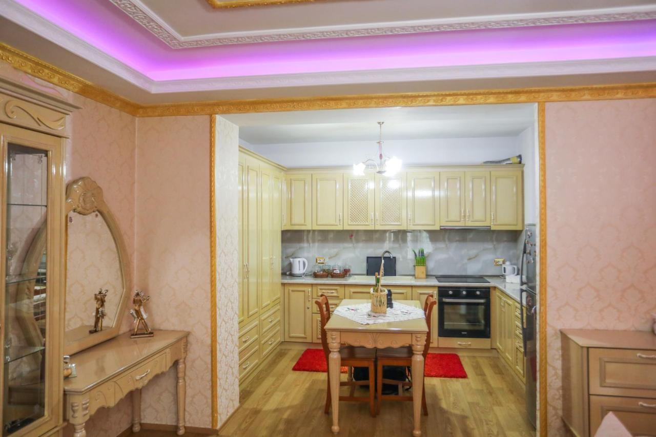 Luxurious Apartment Lake View Pogradec Bagian luar foto