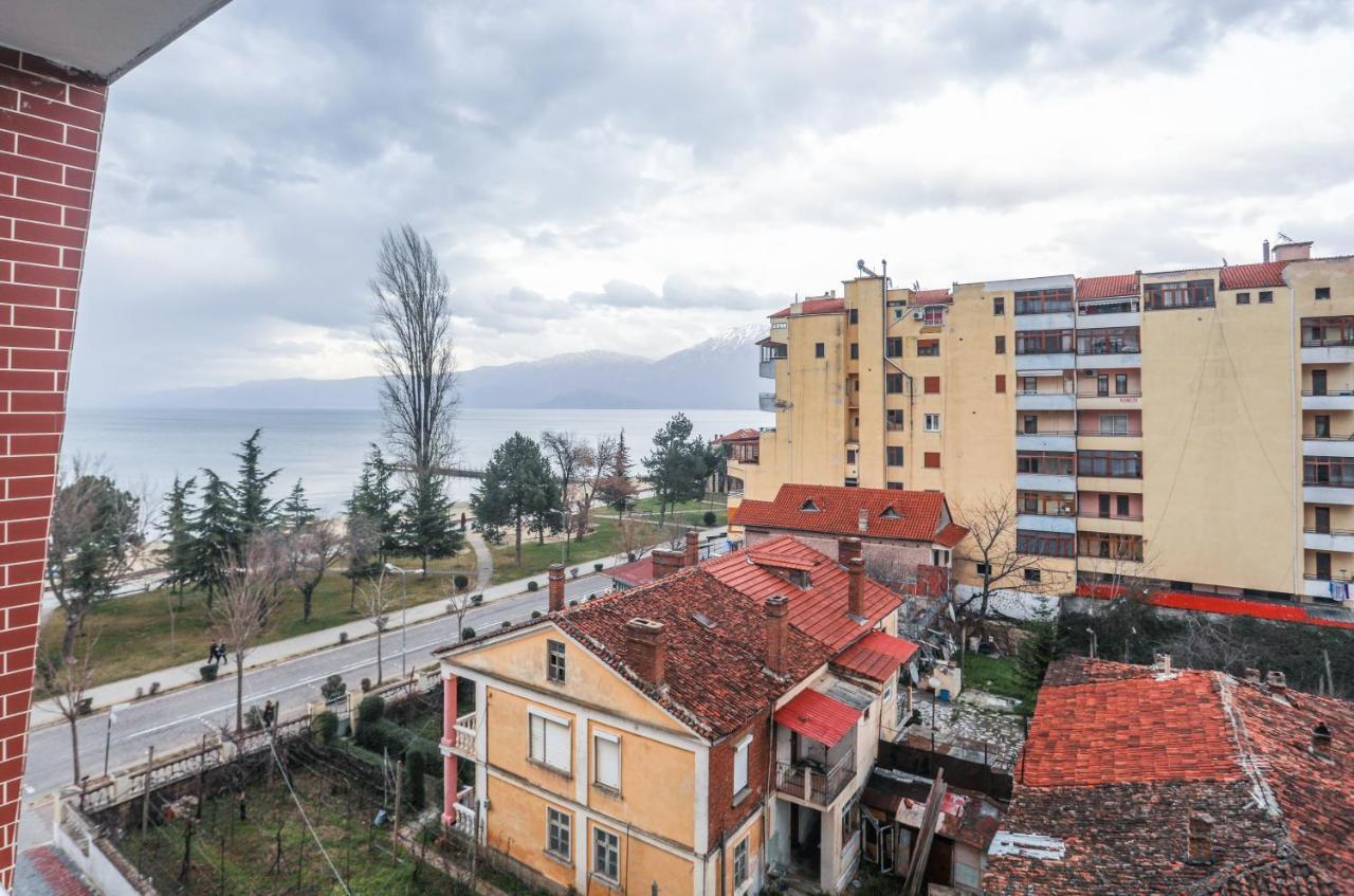 Luxurious Apartment Lake View Pogradec Bagian luar foto